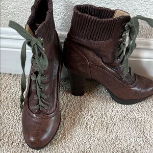 Stylish Brown Lace-Up Ankle Boots